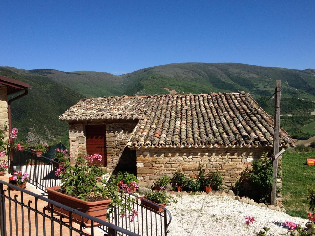 La Collina Dei Ciliegi Villa Camerino Exterior photo